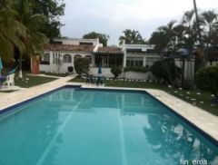 Villa claro de luna - Tocaima、Cundinamarcaのフィンカ